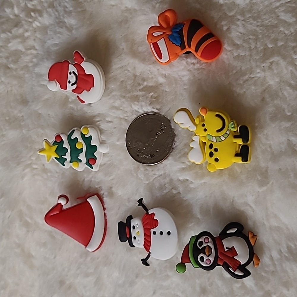 3/$15. JIBBITZ. Set of 7 Christmas 1stHoliday